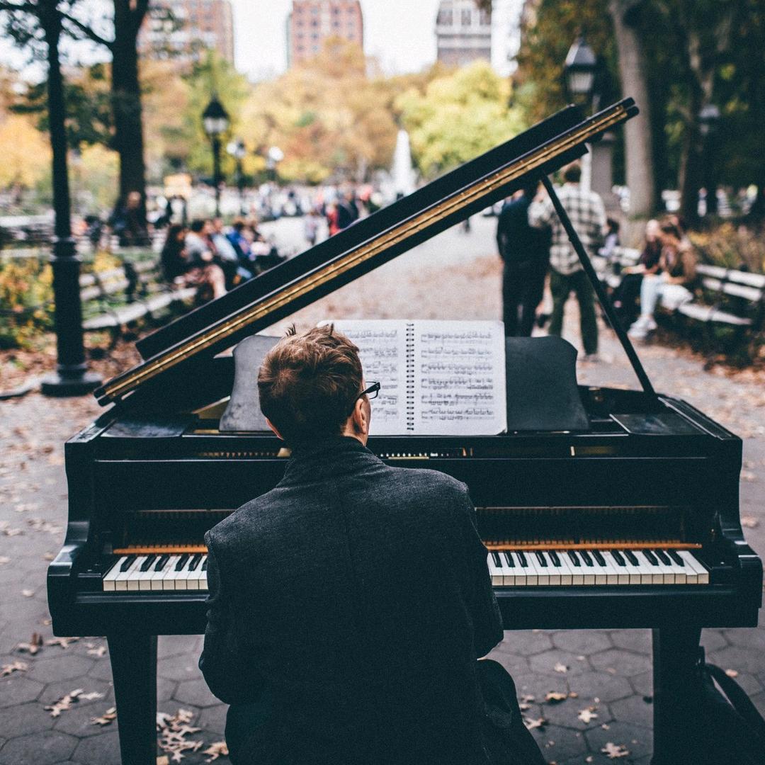 壹神｜རྒྱ་མཚོ།