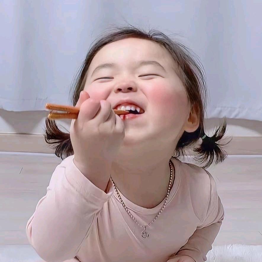 努力赚钱的小林。