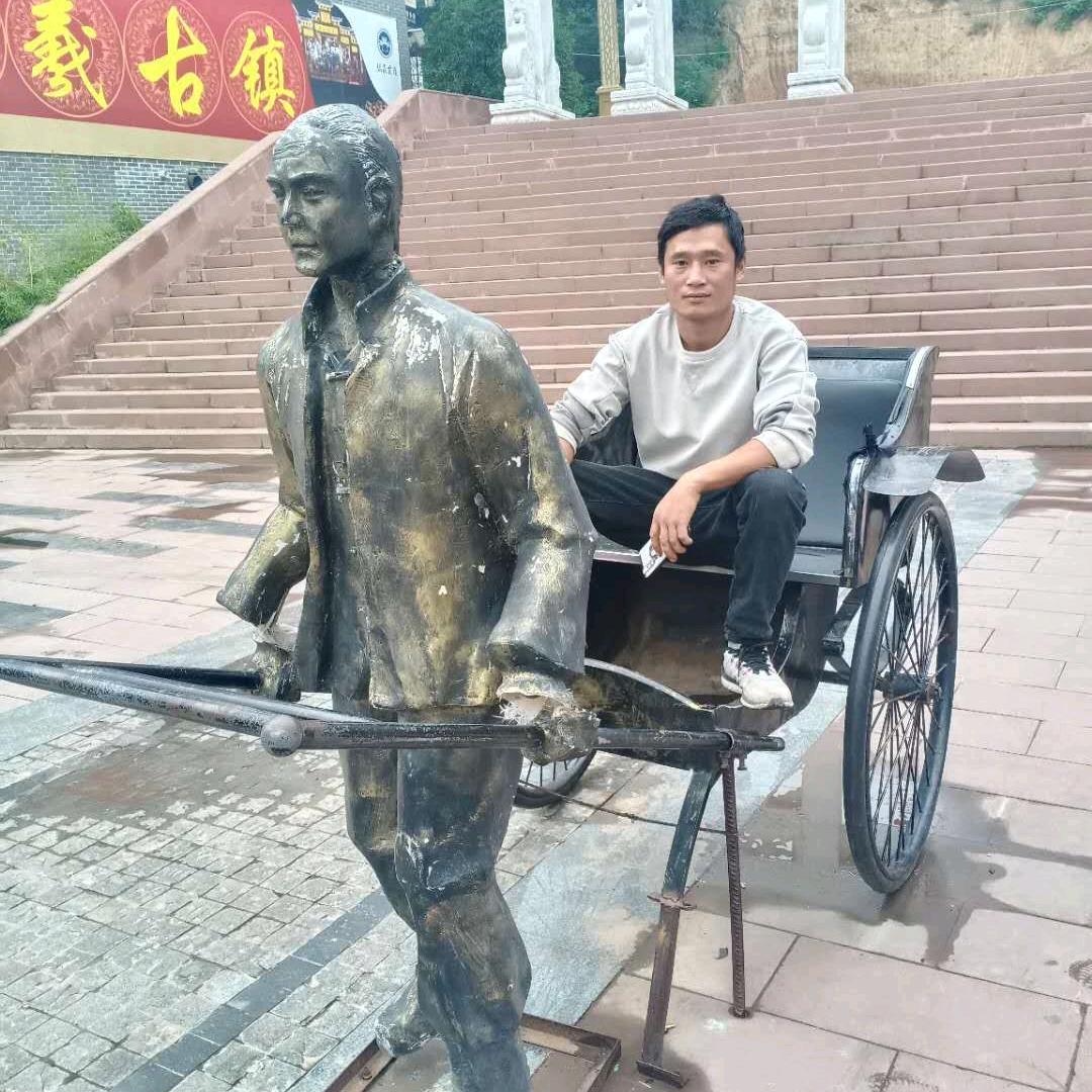 坚强～背后是心酸