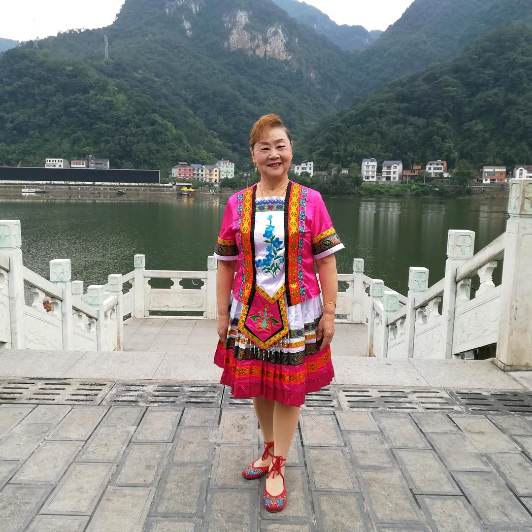严麻麻