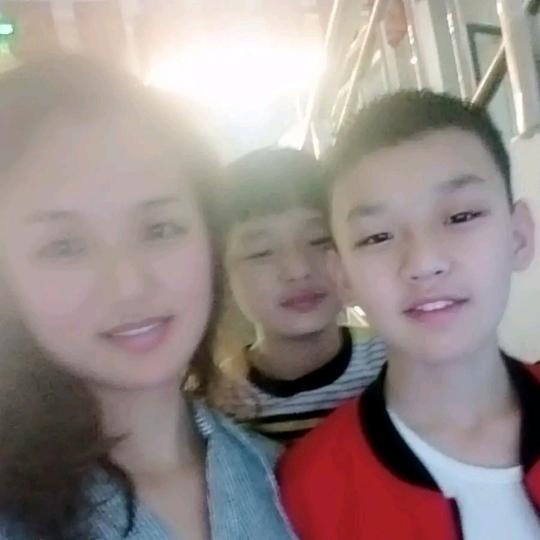 不会化妆的80后😂