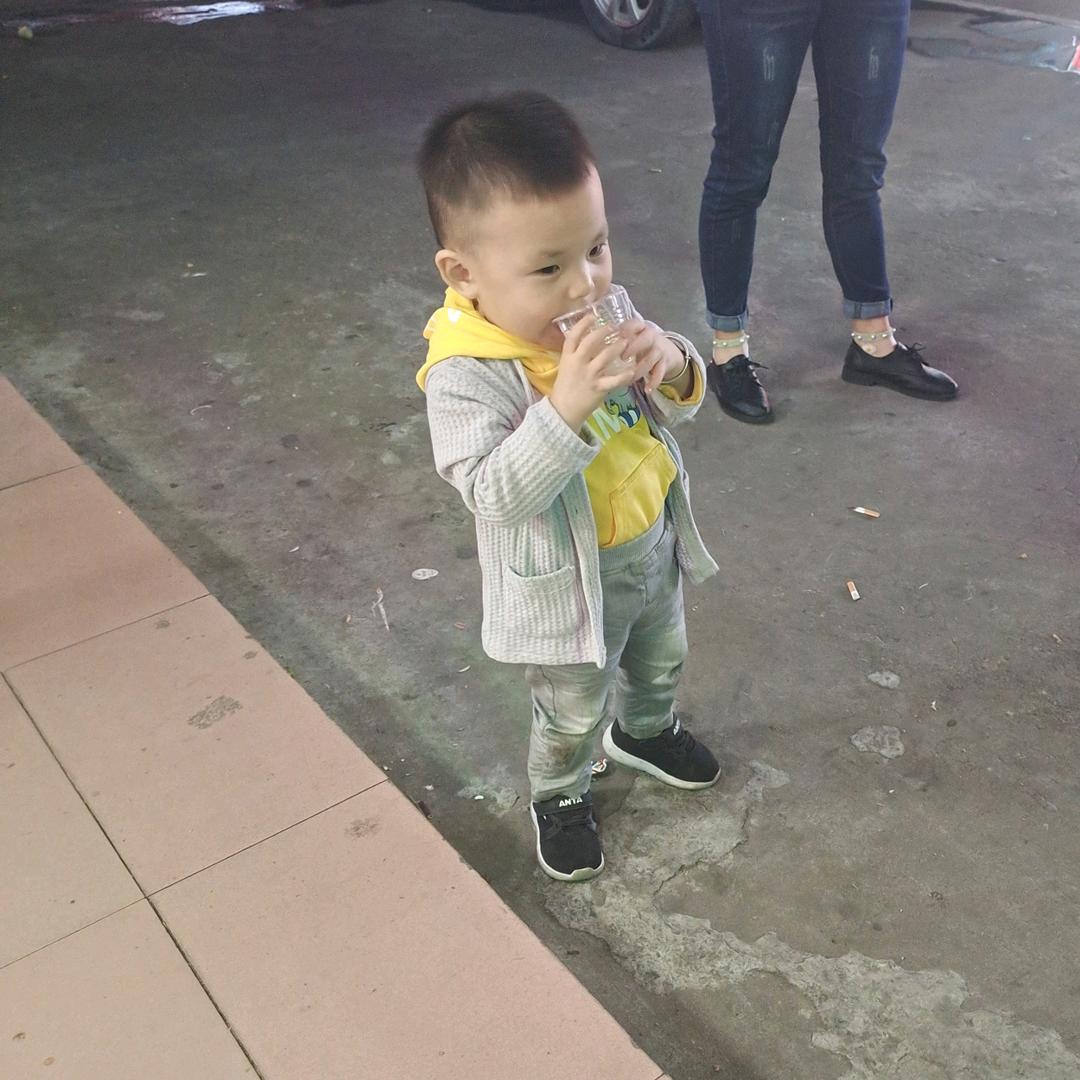 重庆如鱼得水纸上烤鱼