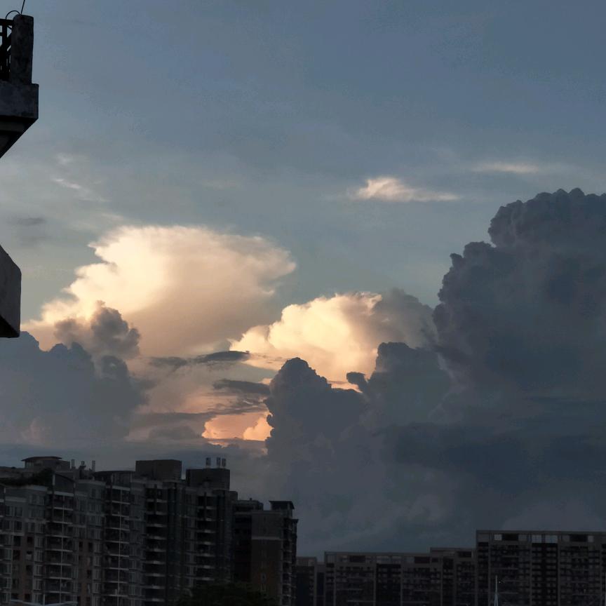 晴雨湛蓝