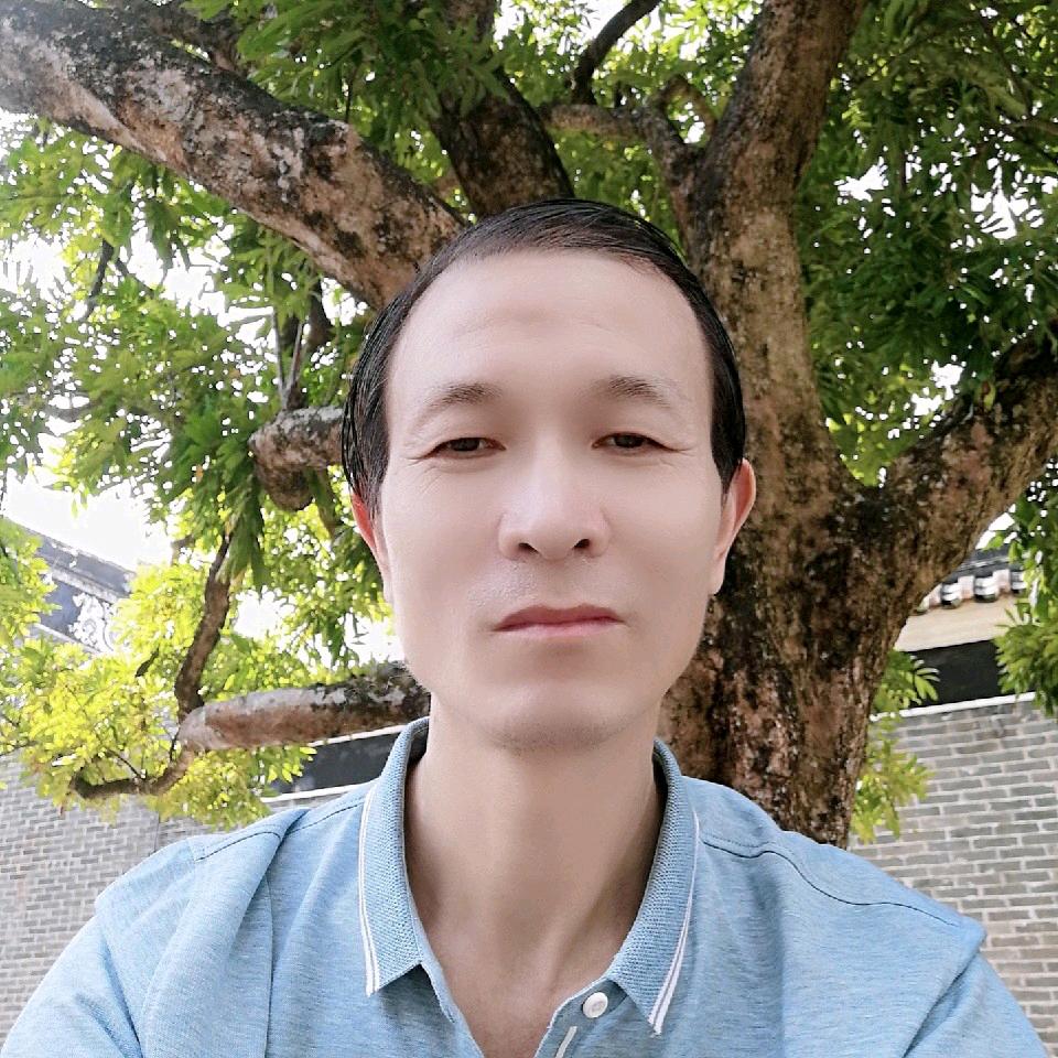 喜欢斑毒芹的阎三头像
