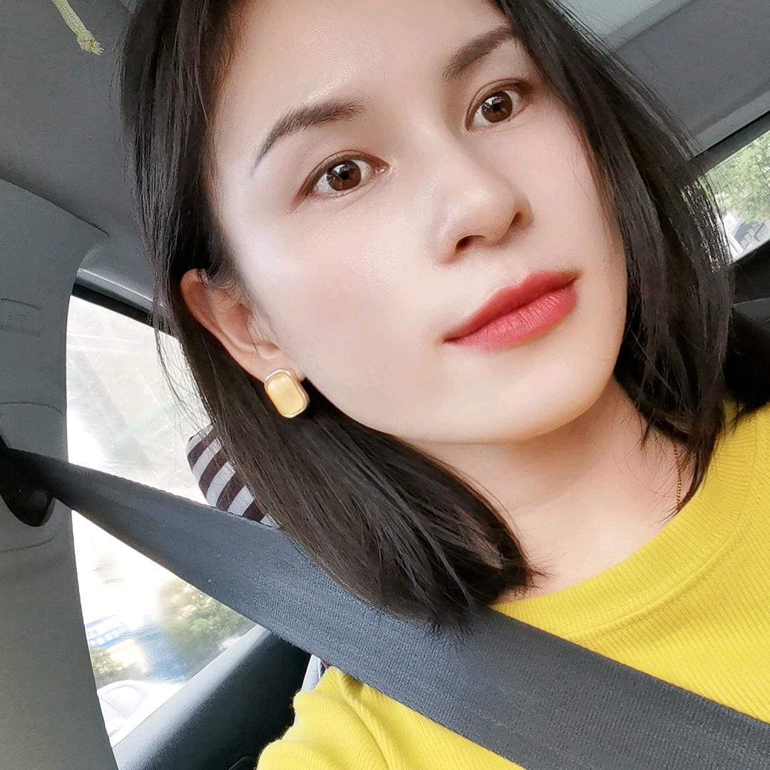 一只小瓶子