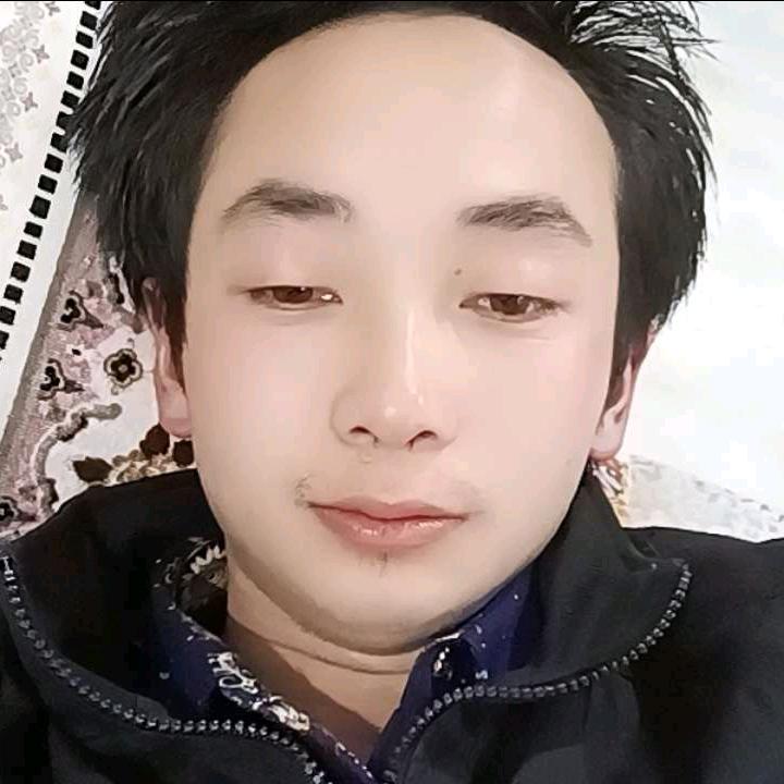龙林艳