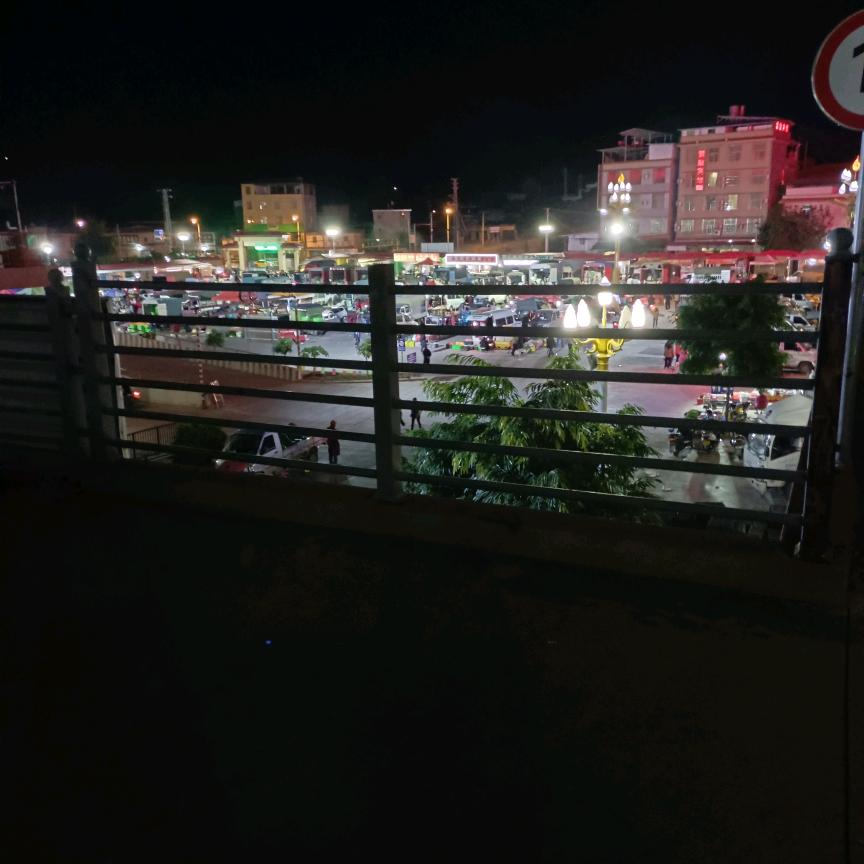尉蓝的天空