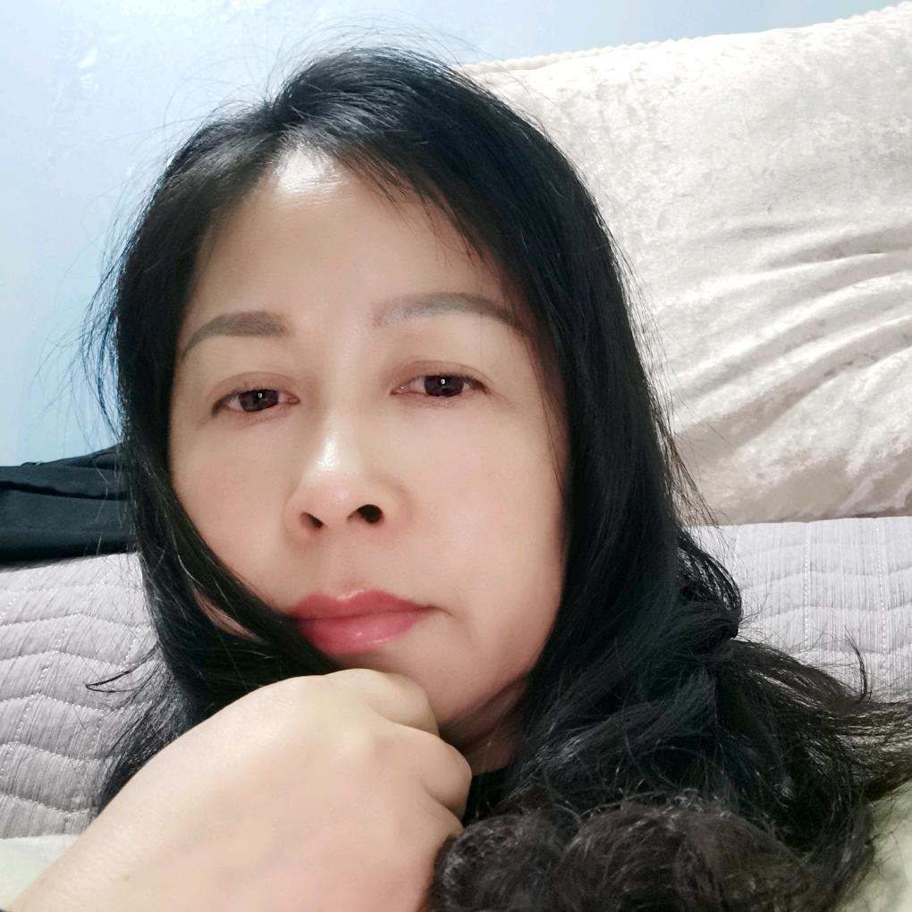 女梅梅