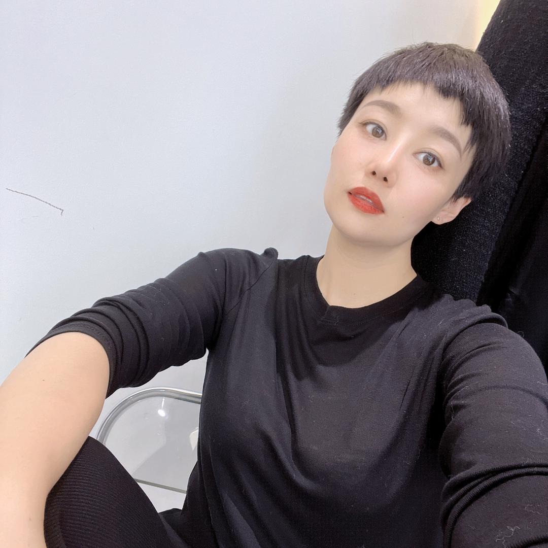 周沫🌳杭州萧山苗直发