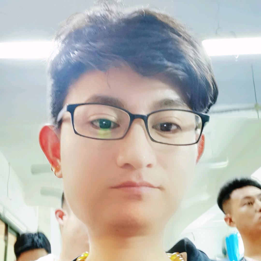 泊头大男孩剪发屋