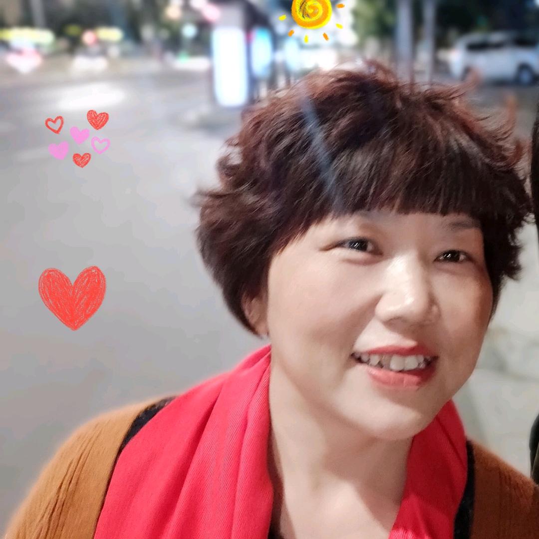 akmz舒雅日化(石淙街店)