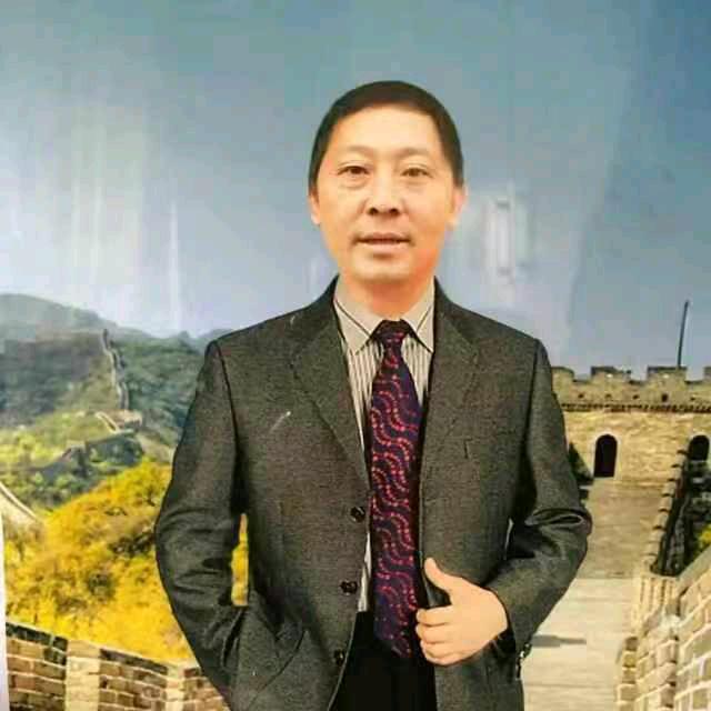 黄拖拉机