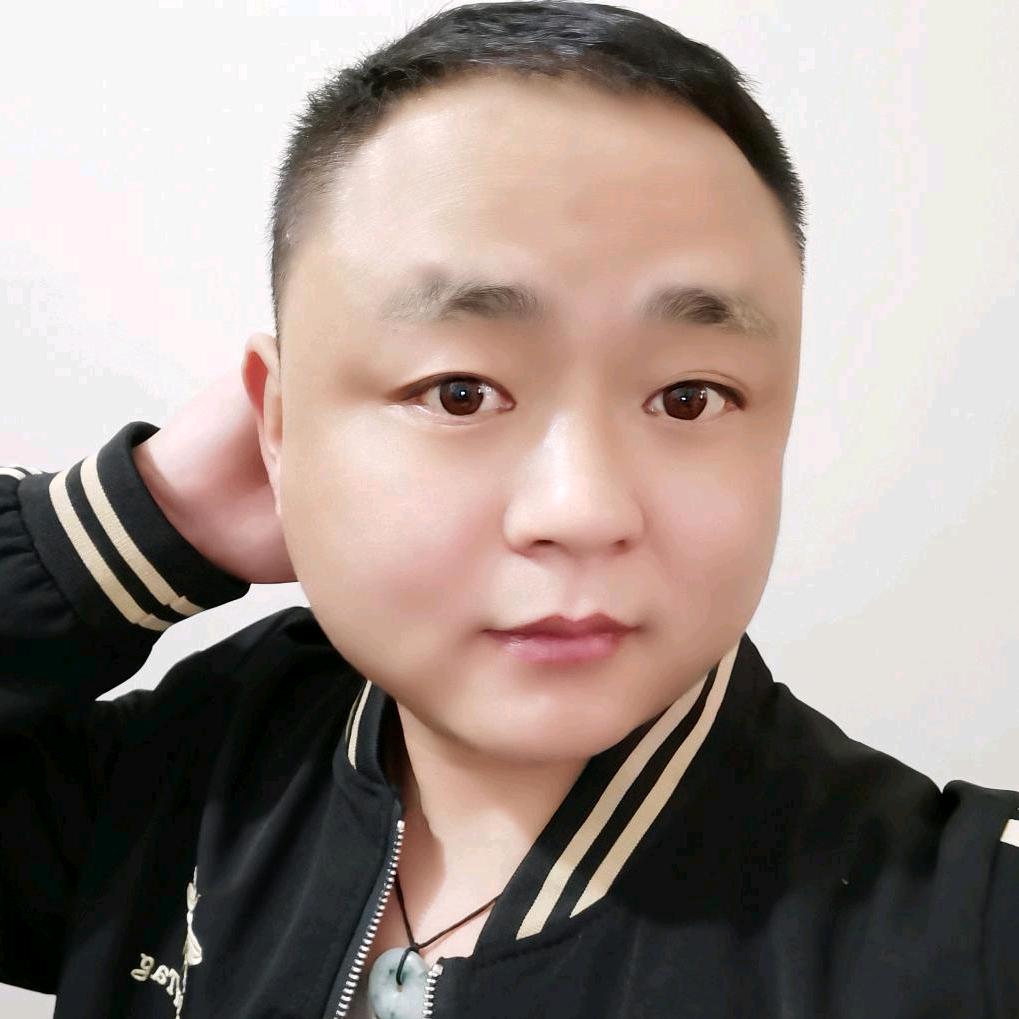 三少小伟