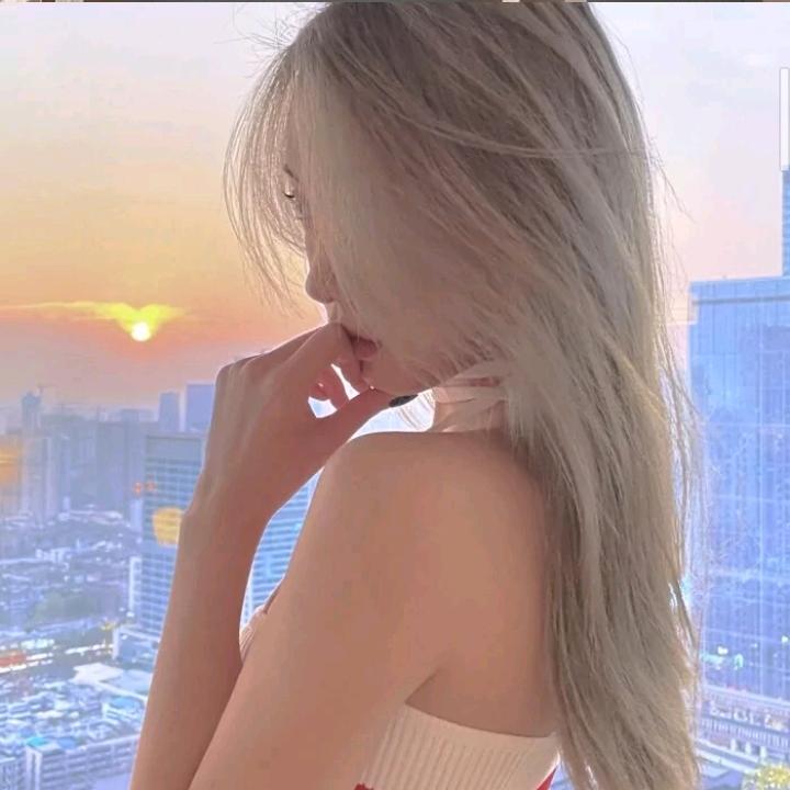小哭包°¯᷄◠¯᷅°