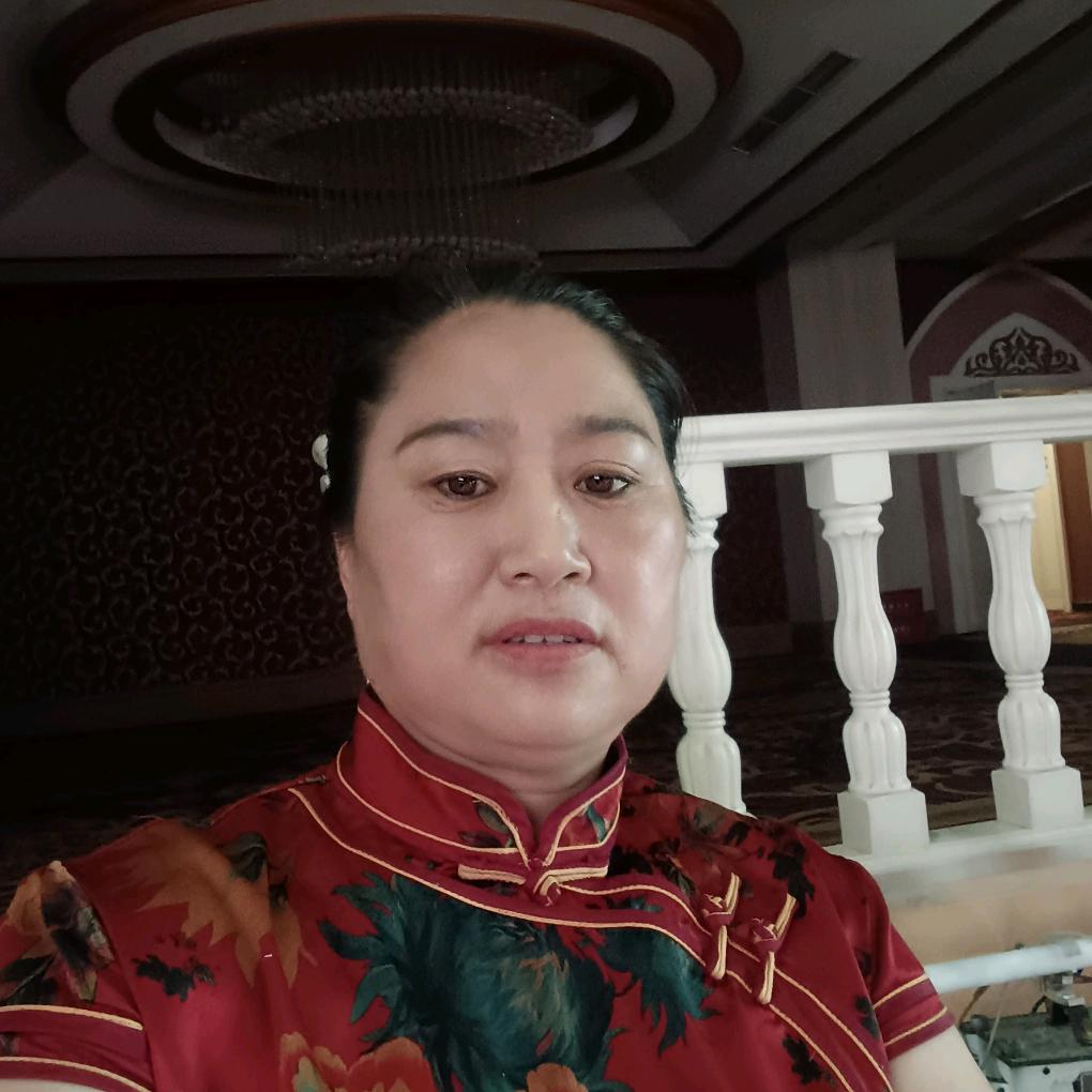 刘琼