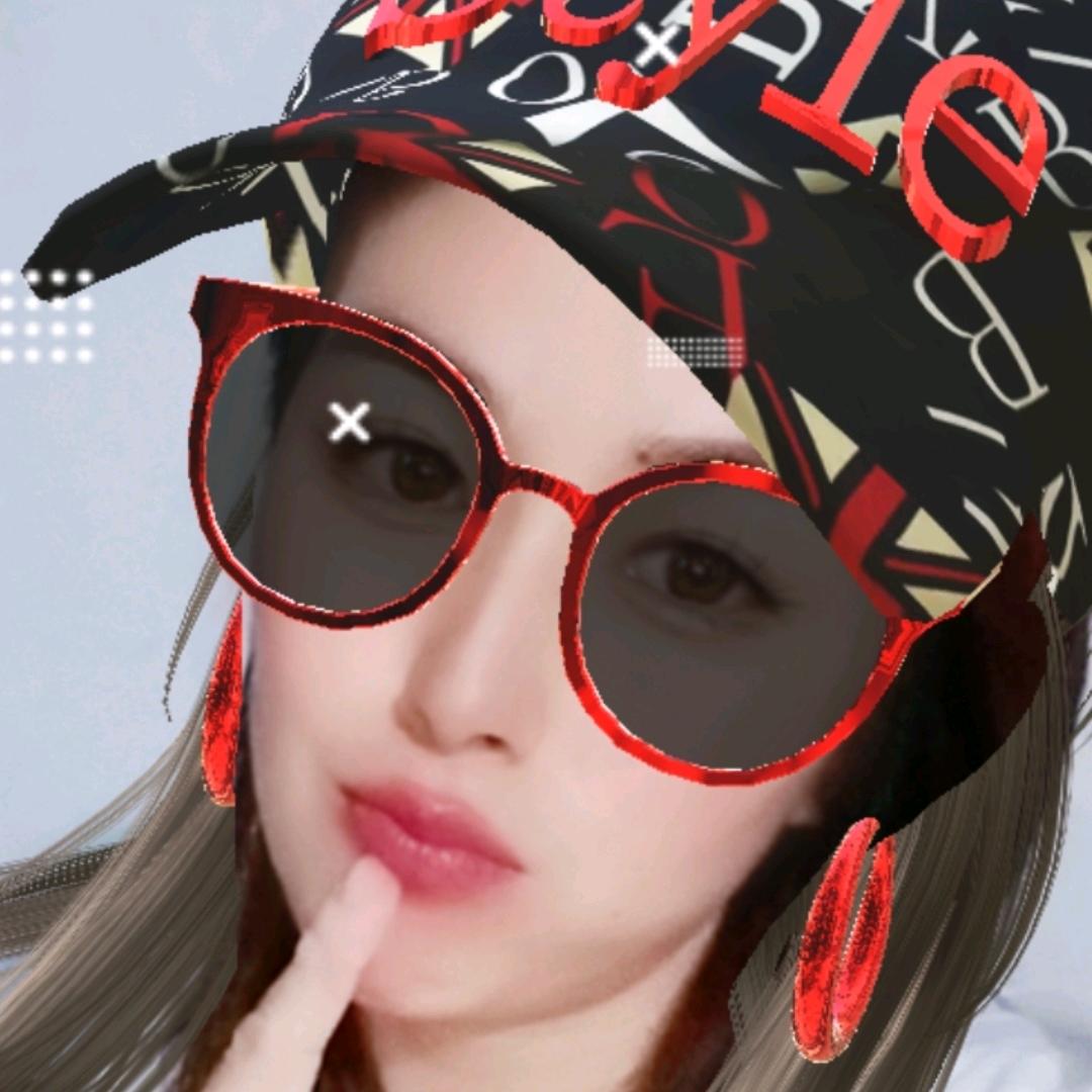 ╭(╯物是人非╰)╮