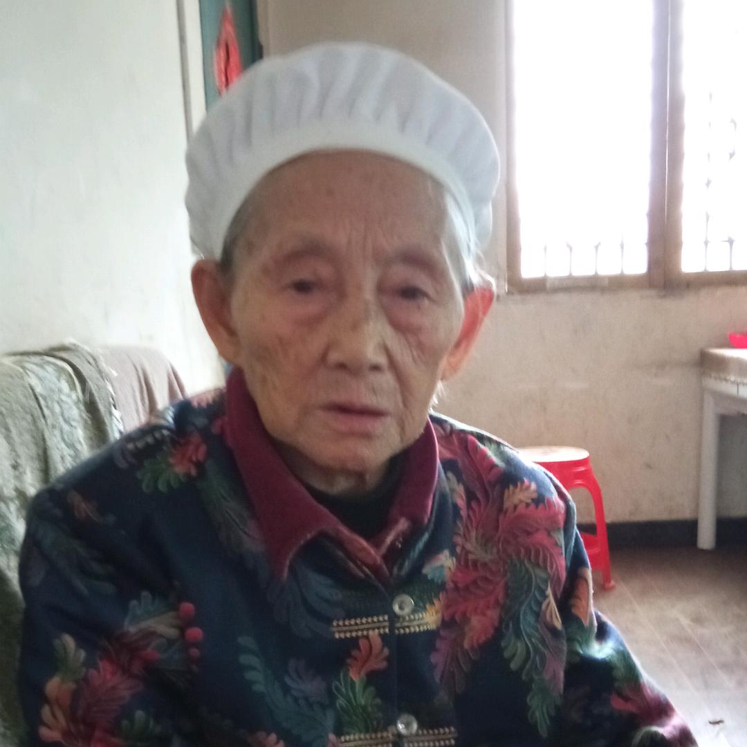 黄安碧