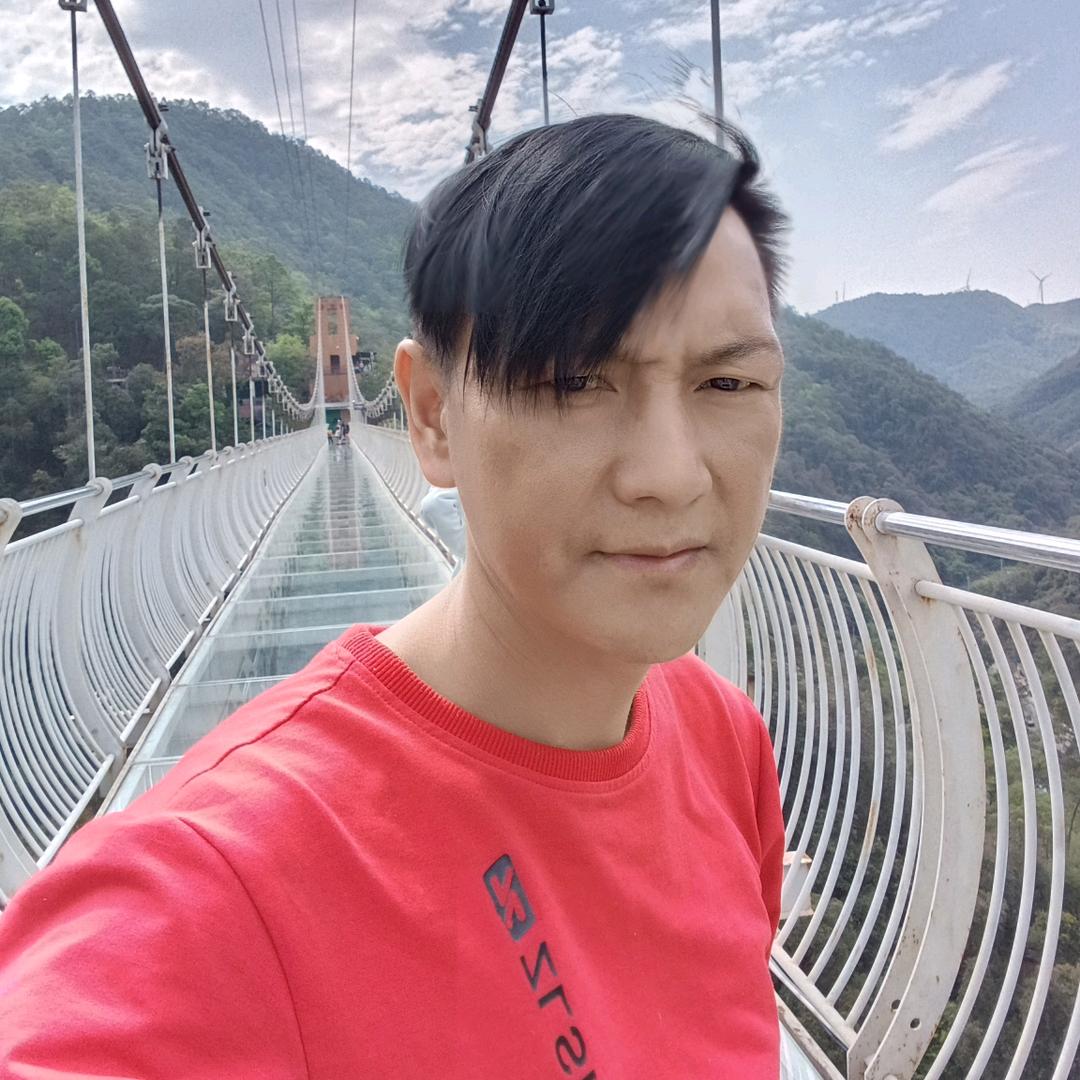 张艳鸿