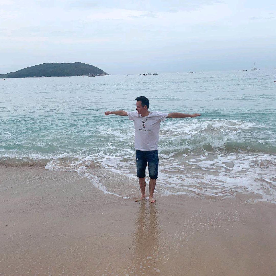 浅殇淡淡月影寒