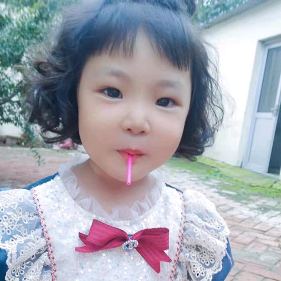 李