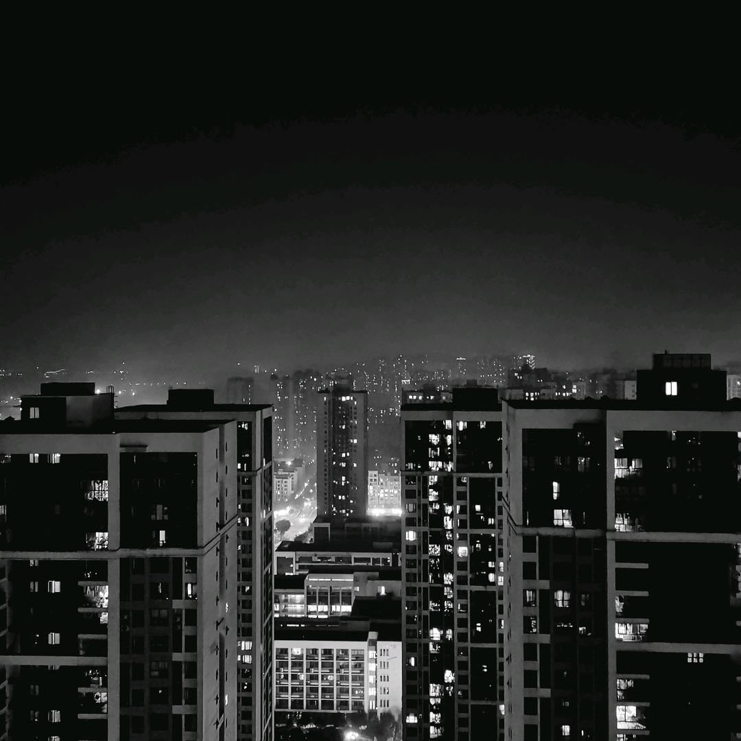 阿娃←