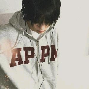 诏静（三角洲跑刀）