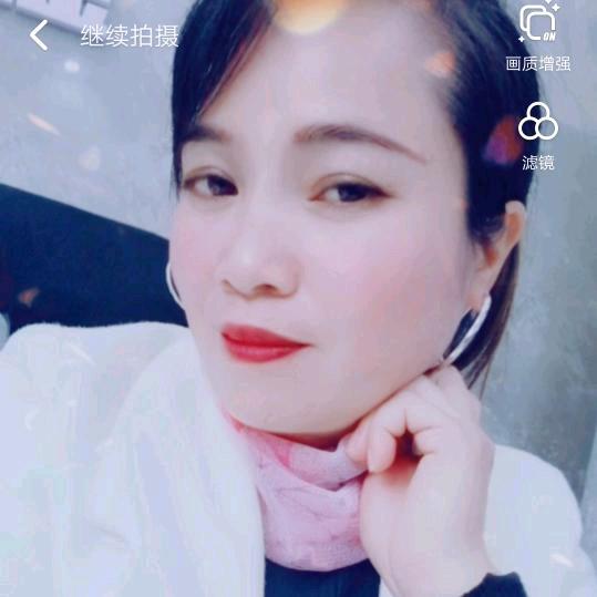 艳儿、一个善良的女性