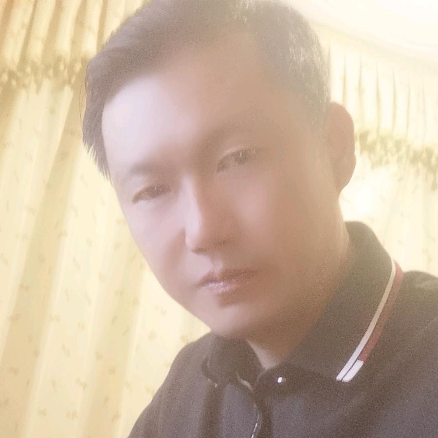 黑漆板凳