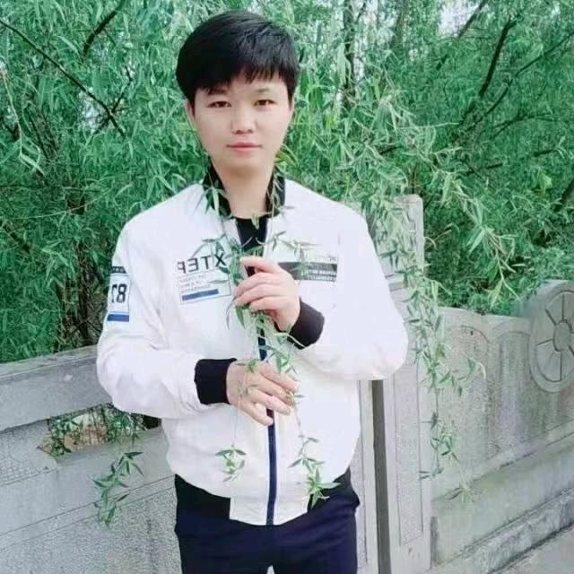 玫瑰王子🌹🌹