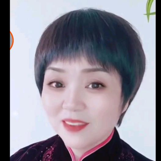 董月月