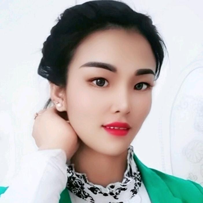 轻描淡写雅丽姐
