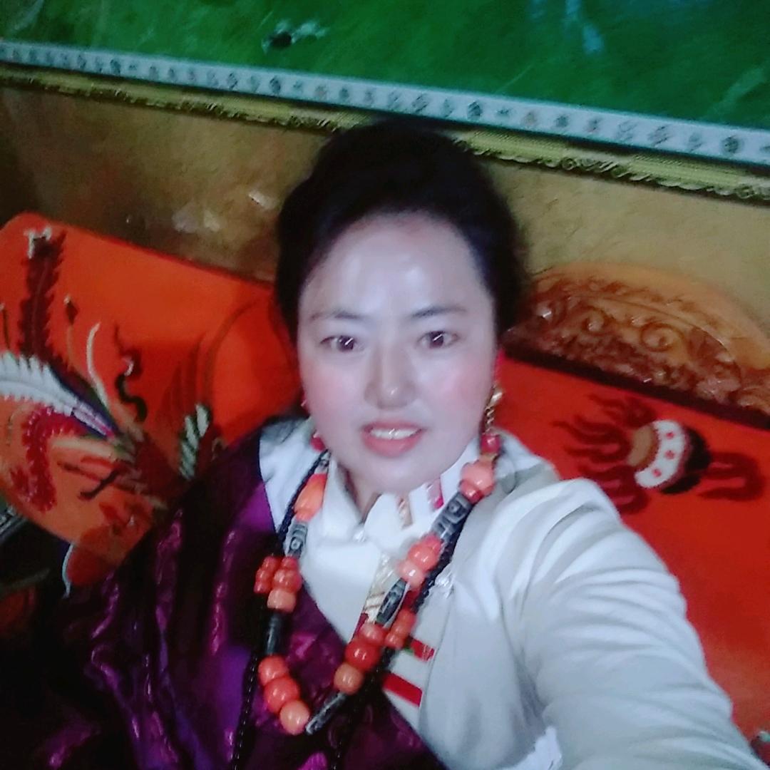西藏姑娘