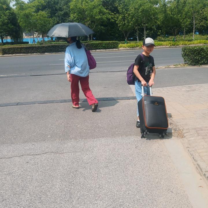 用户  黎明的那道光  会越过黑暗