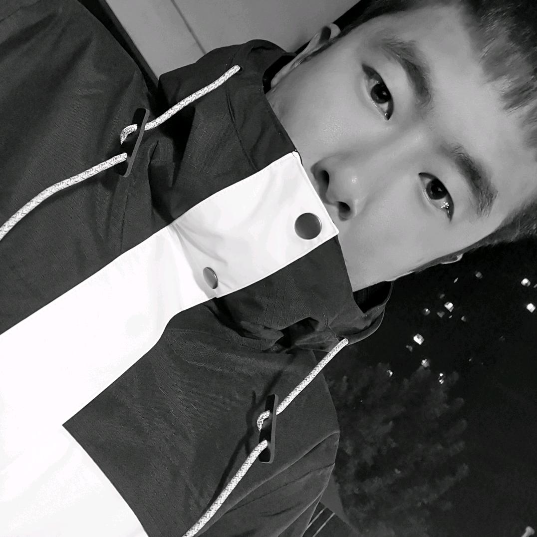 戚家大少爷(*^ω^*)小磊