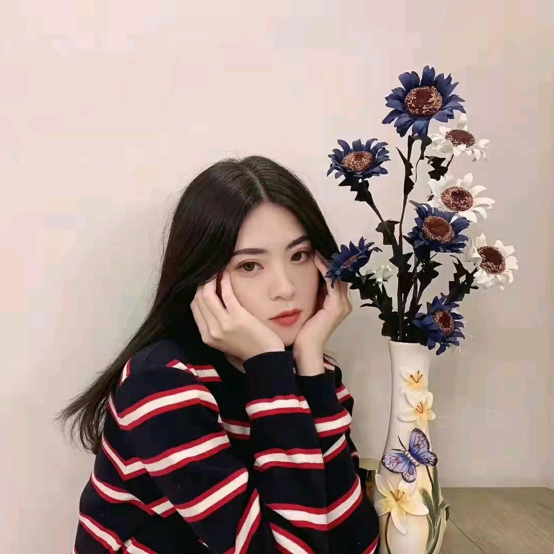 主持人-李赋一💫