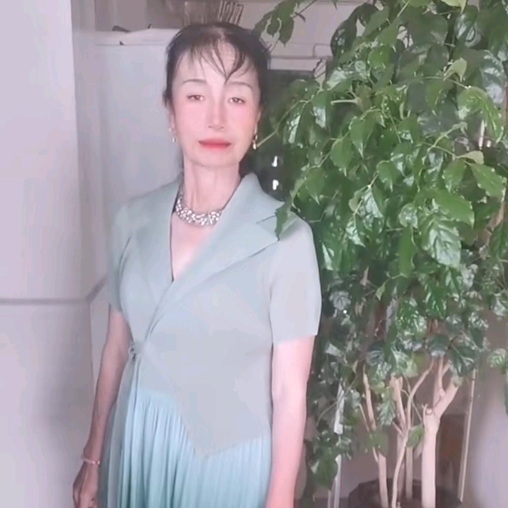 云南山歌朱自兰