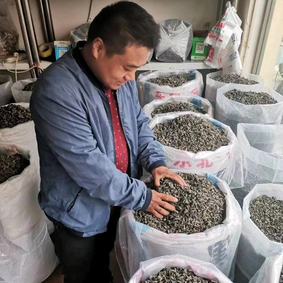 侯保全花椒，木耳