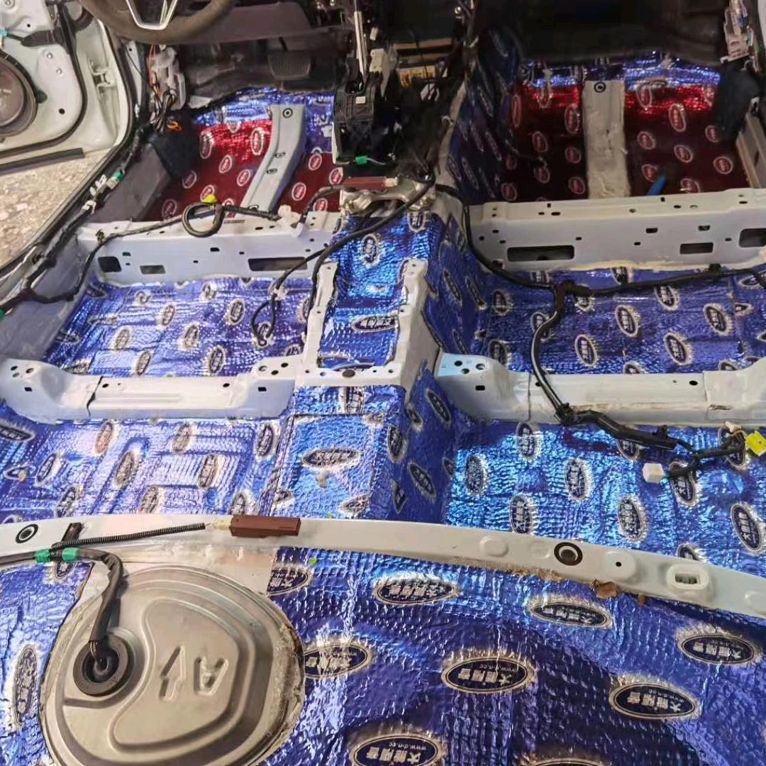 东鹏汽车音响升级.车衣.贴膜