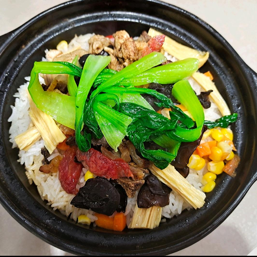 柴桑区贤母园小谢煲仔饭