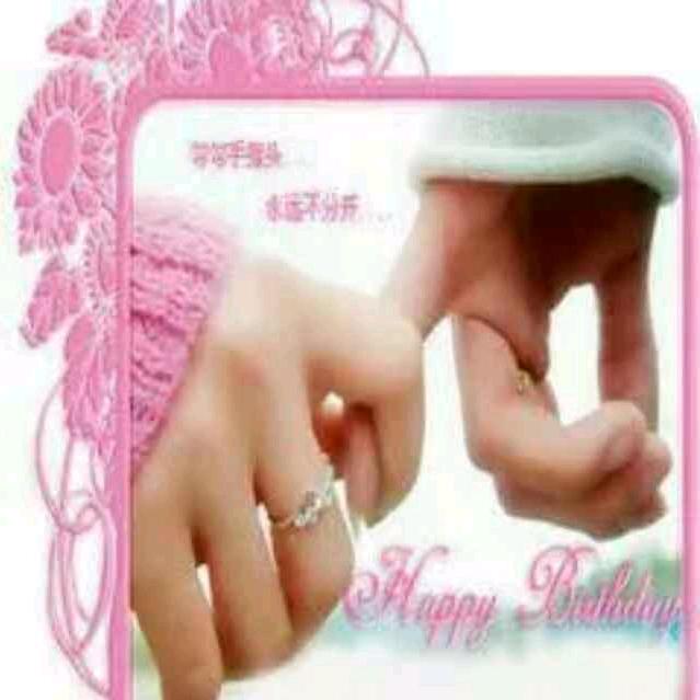 仰望蔚蓝的天空