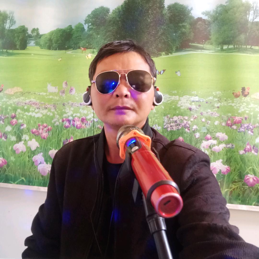 蒋哥（爱唱歌）