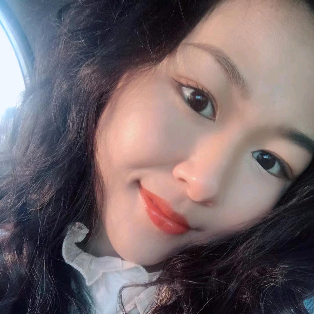 黑妹儿(美妆穿搭在橱窗)