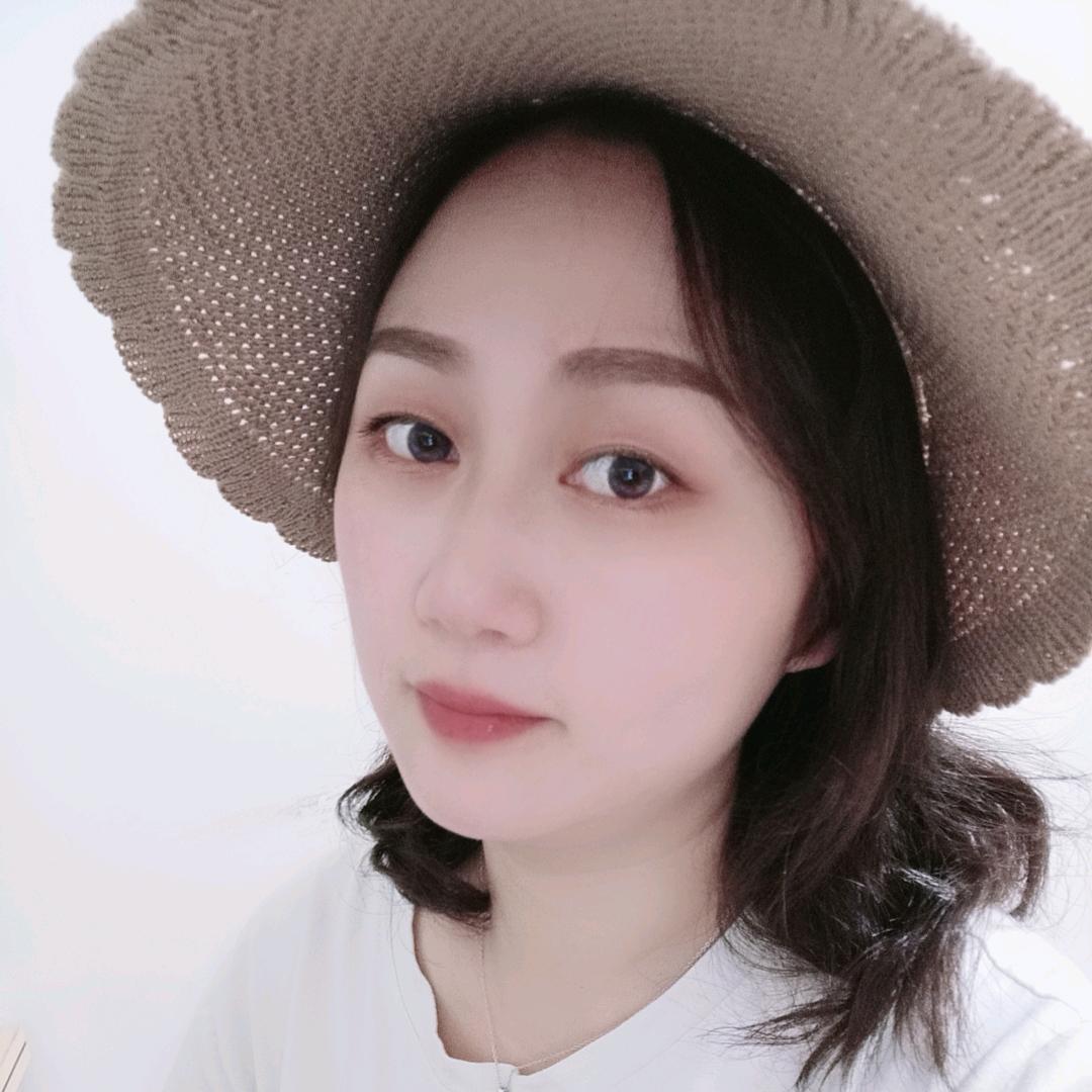 Ly 🐰吖吖呀🍓