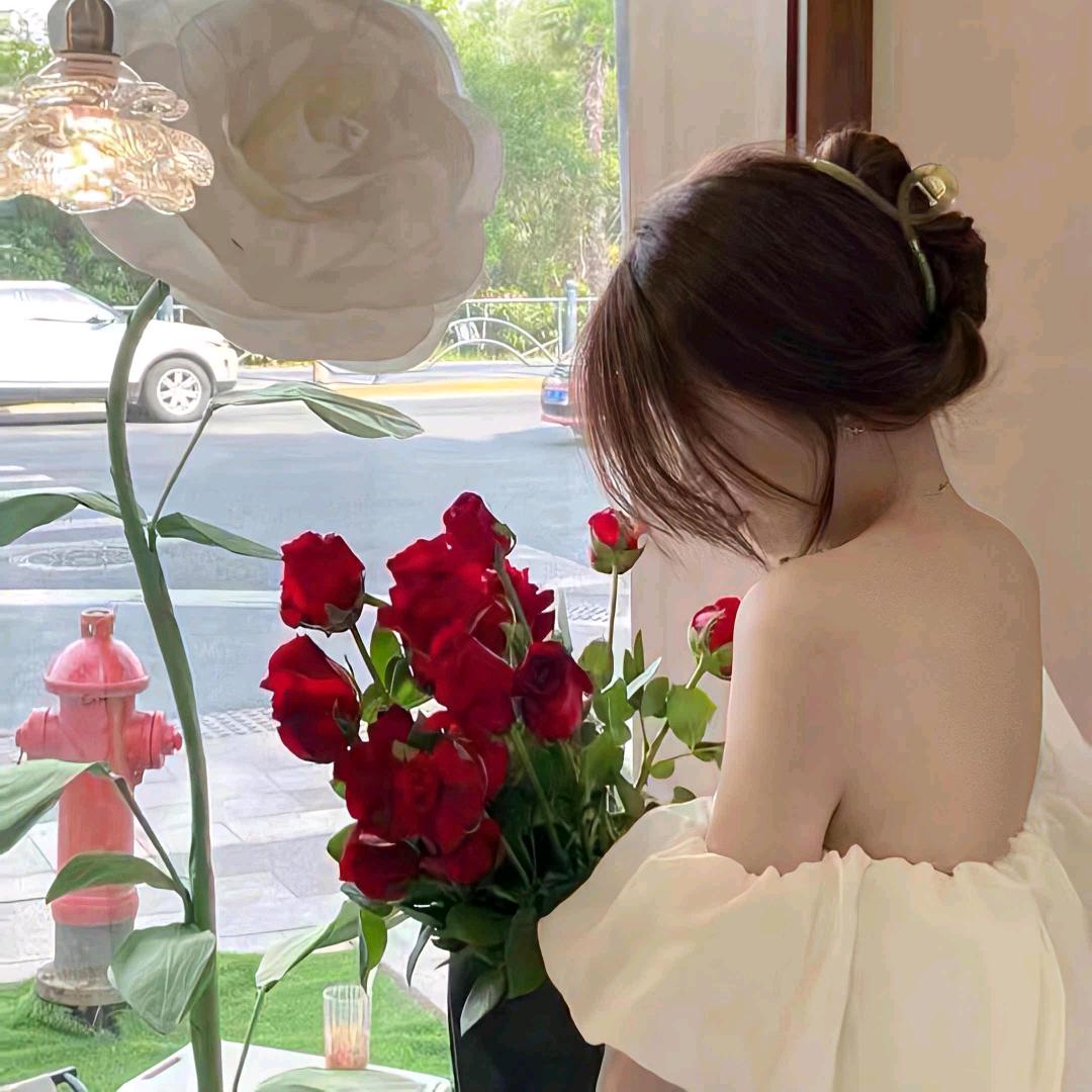 花开✨亦莫离