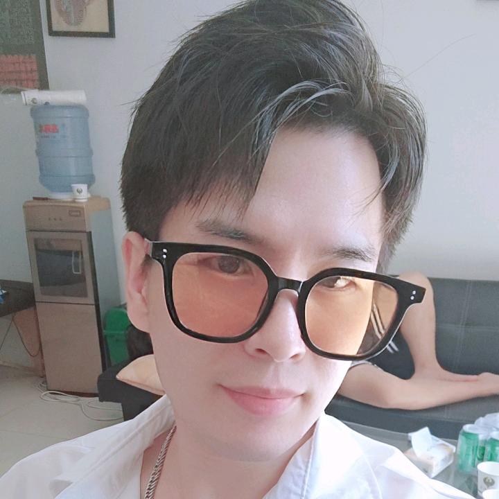 山村老潇