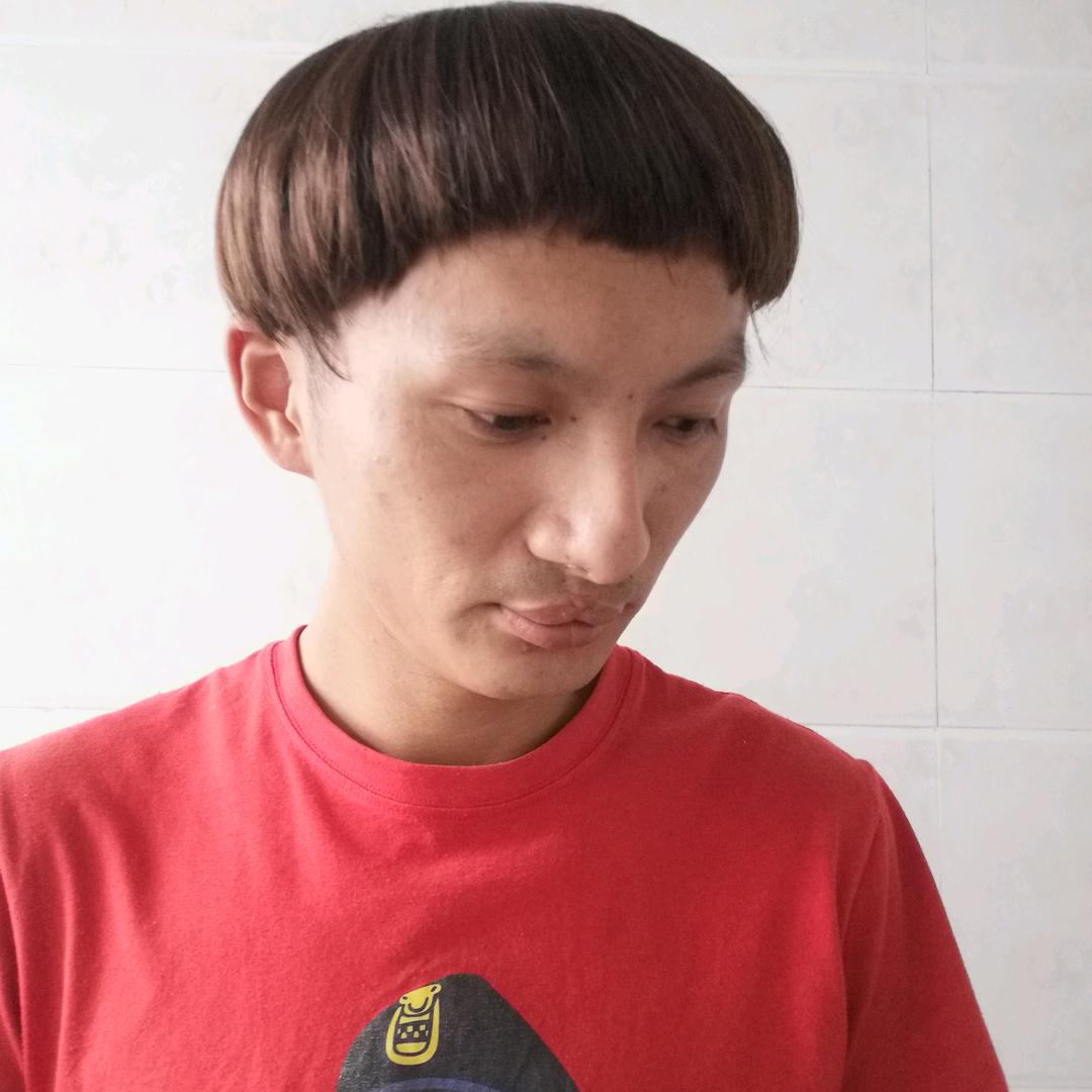 曹不凡
