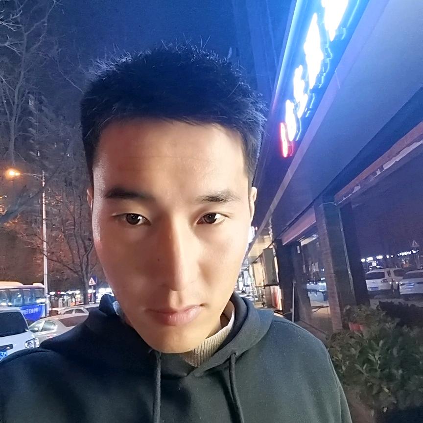 喜欢说实话的小男孩