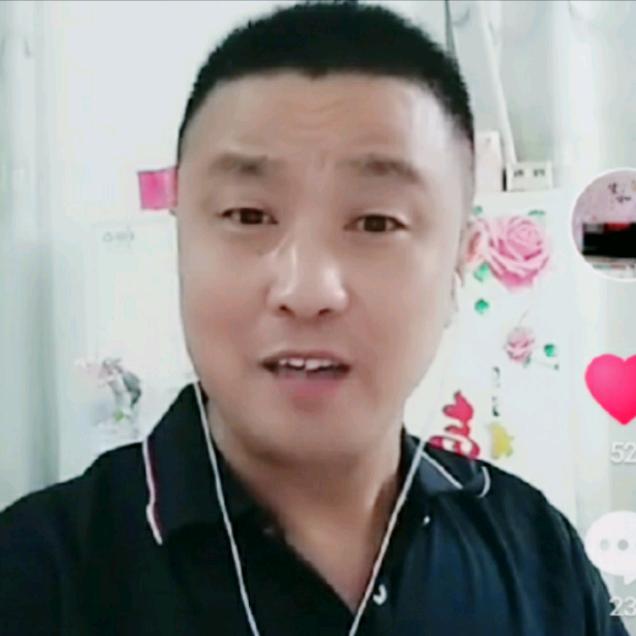 梁雷