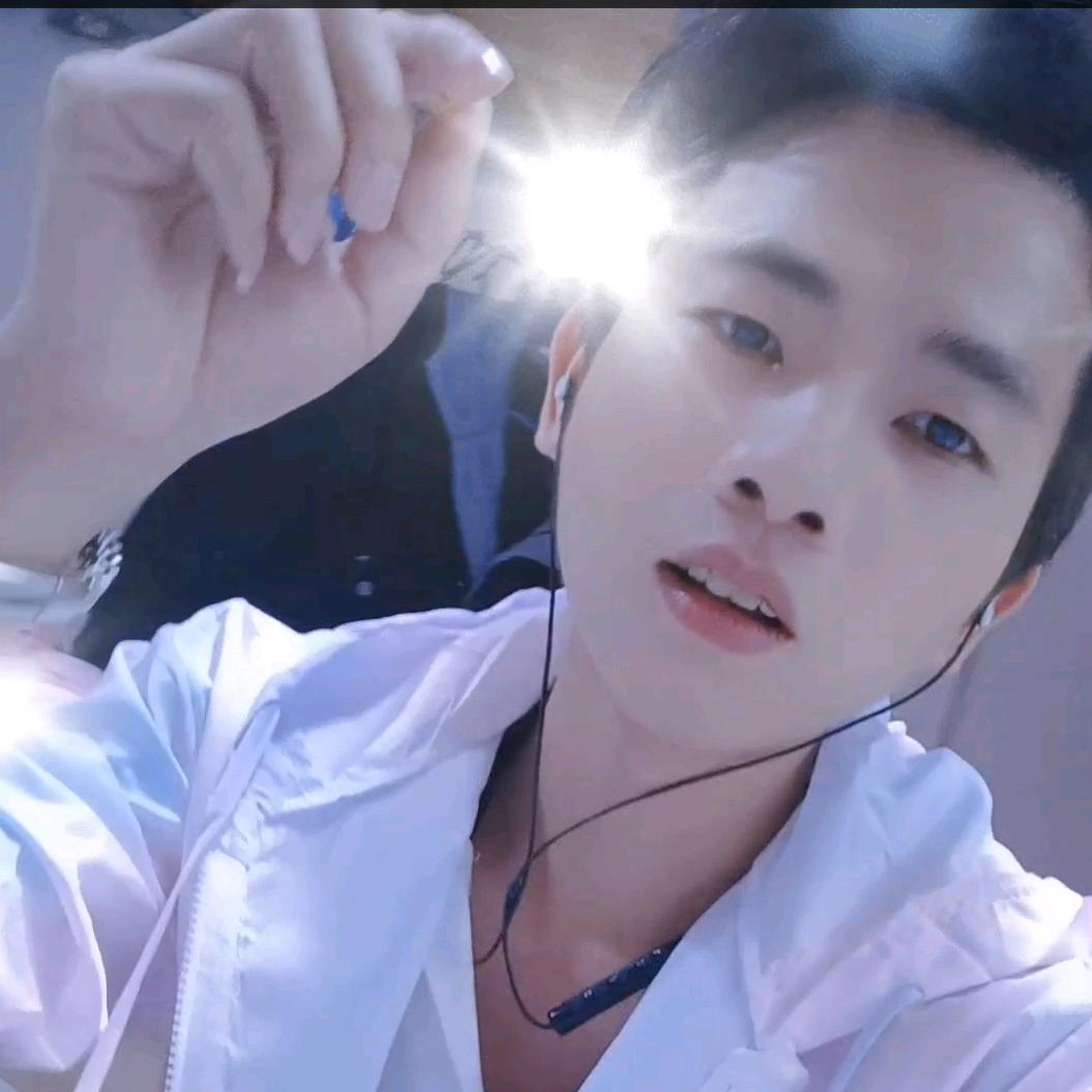 人间痴情渣公子