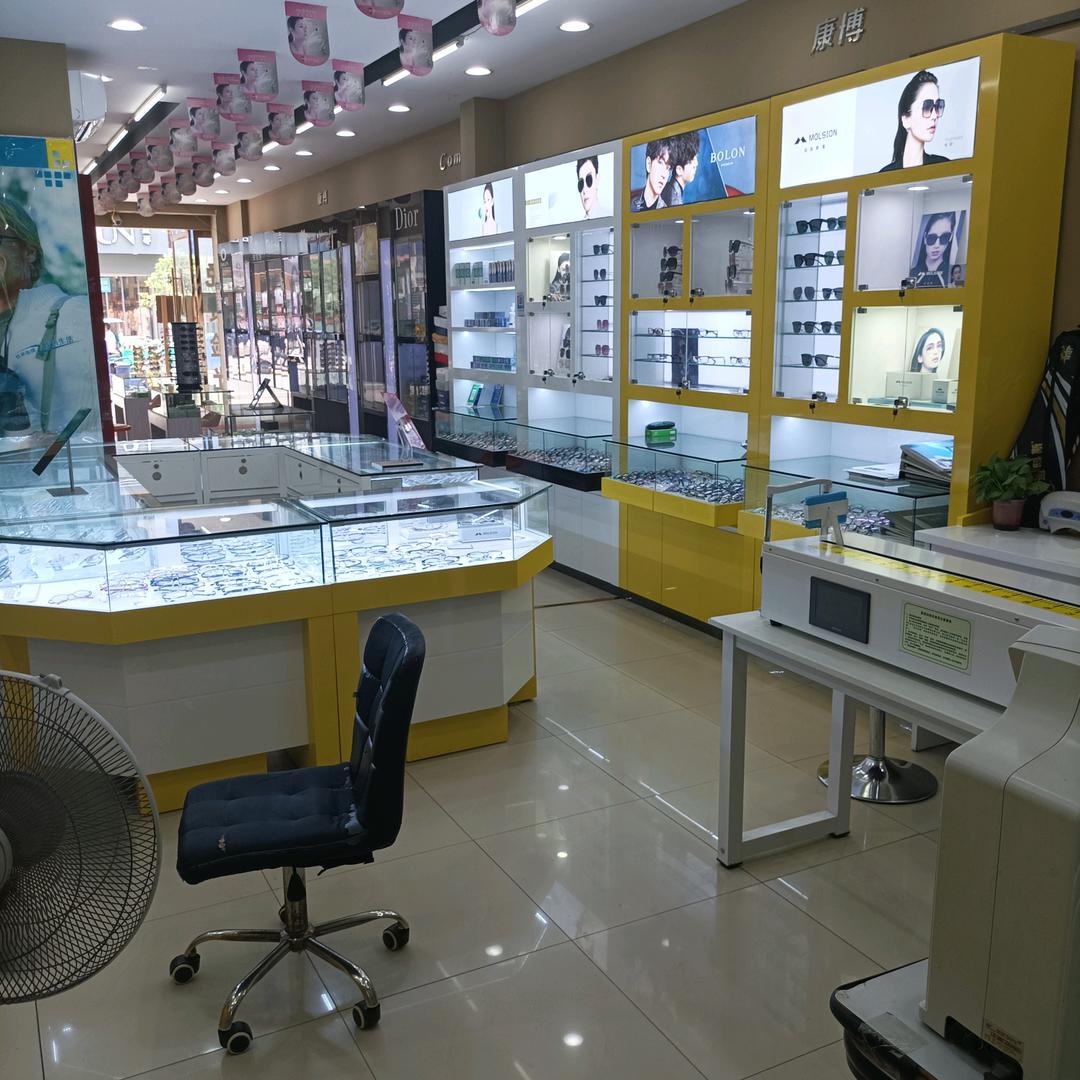 岑河亨达俐眼镜